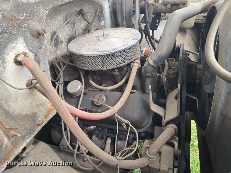 image for item EQ6983 1983 GMC 7000 fuel truck