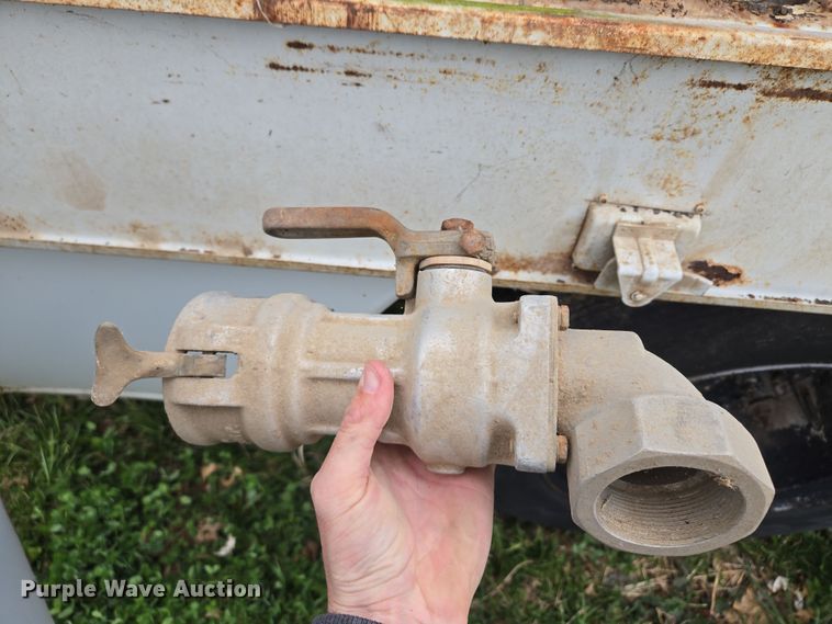 image for item EQ6983 1983 GMC 7000 fuel truck