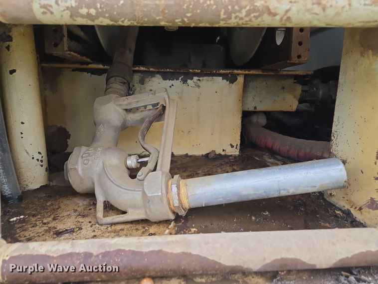 image for item EQ6983 1983 GMC 7000 fuel truck