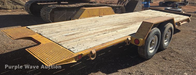 image for item ER5171 2004 Trail King tilt deck equipment trailer