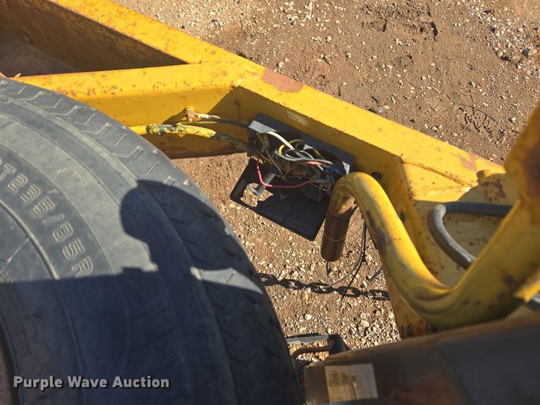 image for item ER5171 2004 Trail King tilt deck equipment trailer