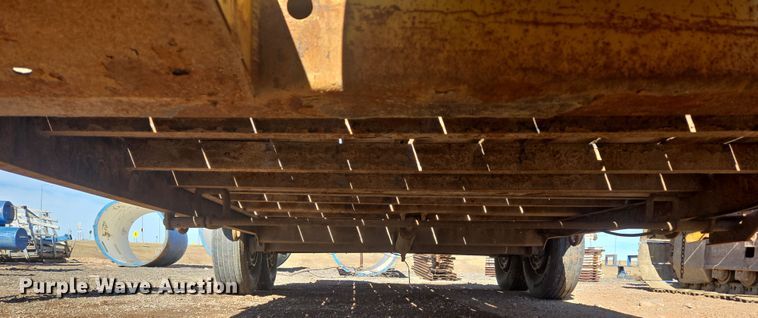 image for item ER5171 2004 Trail King tilt deck equipment trailer