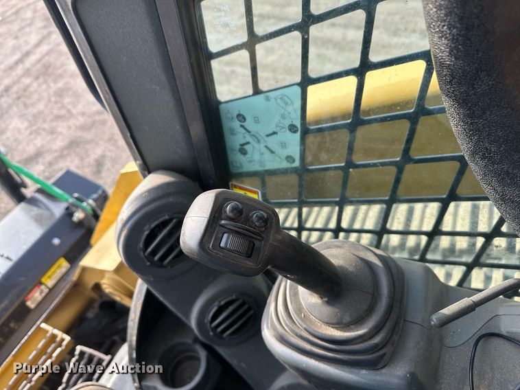 image for item ER5186 2019 Caterpillar 299D2XHP forestry tracked skid steer loader