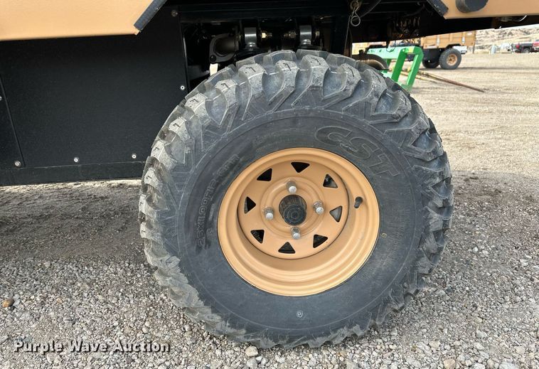 image for item ER5189 2022 Tuatara 1000EFI utility vehicle