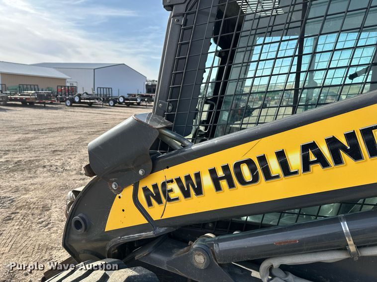 image for item ER5191 2012 New Holland L230 skid steer loader