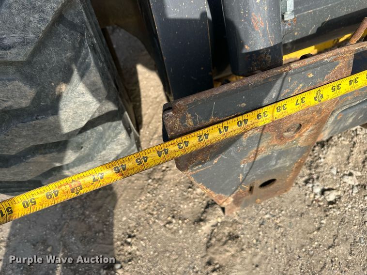 image for item ER5191 2012 New Holland L230 skid steer loader