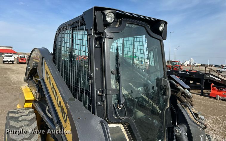 image for item ER5191 2012 New Holland L230 skid steer loader