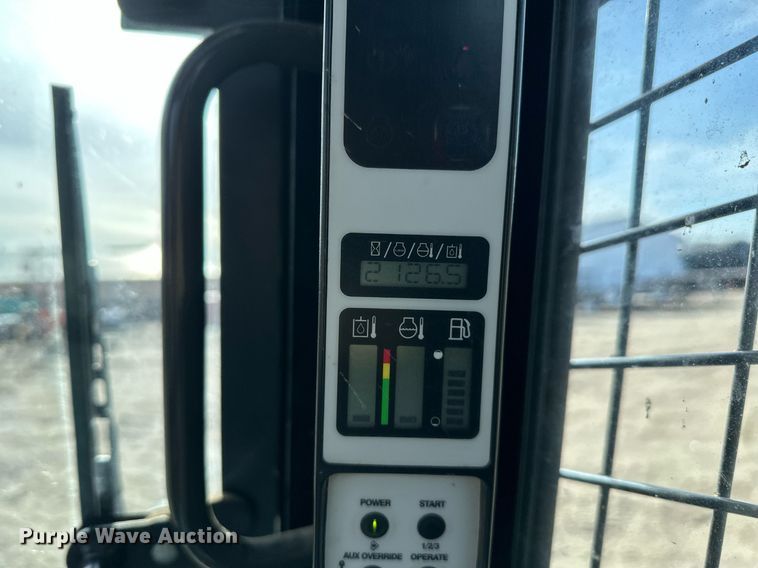 image for item ER5191 2012 New Holland L230 skid steer loader