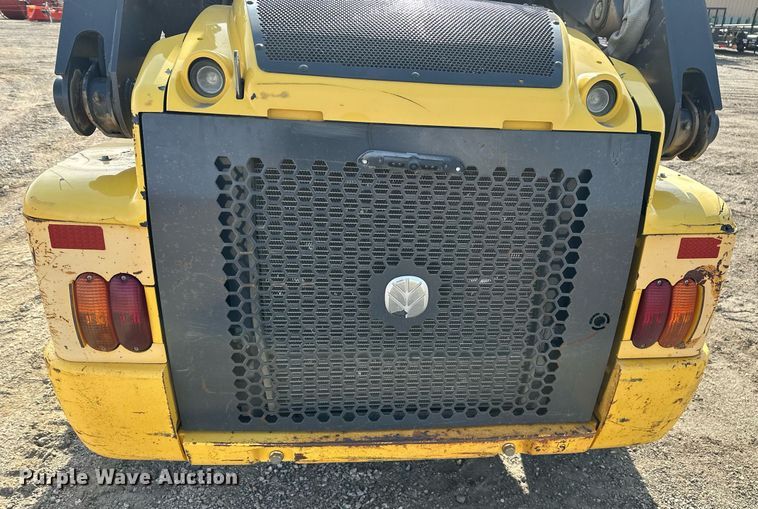 image for item ER5191 2012 New Holland L230 skid steer loader