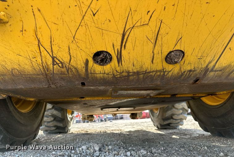 image for item ER5191 2012 New Holland L230 skid steer loader