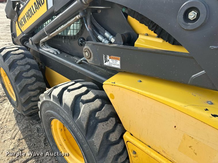 image for item ER5191 2012 New Holland L230 skid steer loader