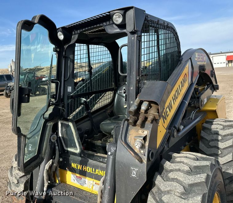 image for item ER5191 2012 New Holland L230 skid steer loader