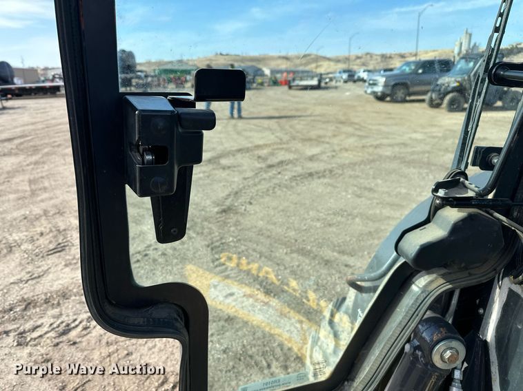 image for item ER5191 2012 New Holland L230 skid steer loader