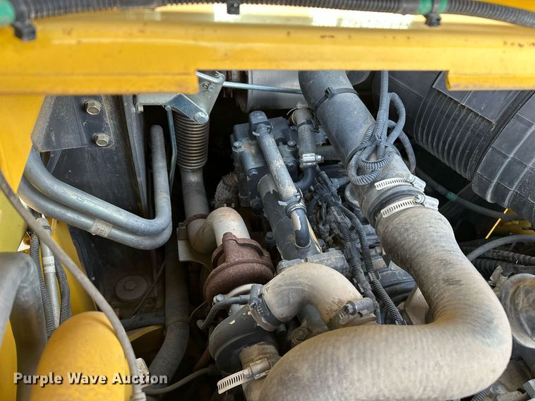 image for item ER5191 2012 New Holland L230 skid steer loader