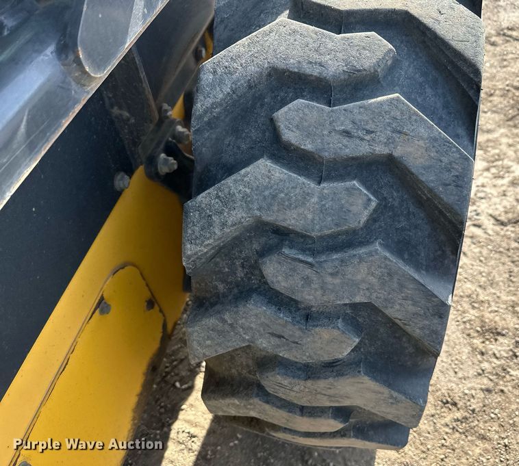 image for item ER5191 2012 New Holland L230 skid steer loader