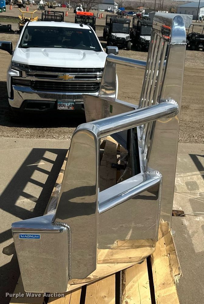 image for item ER5198 Magnum 17284 truck grille guard