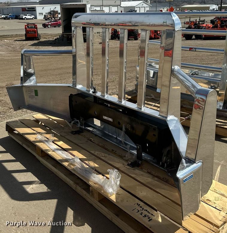 image for item ER5198 Magnum 17284 truck grille guard