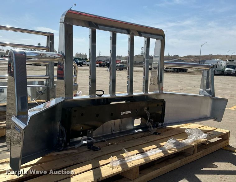 image for item ER5198 Magnum 17284 truck grille guard