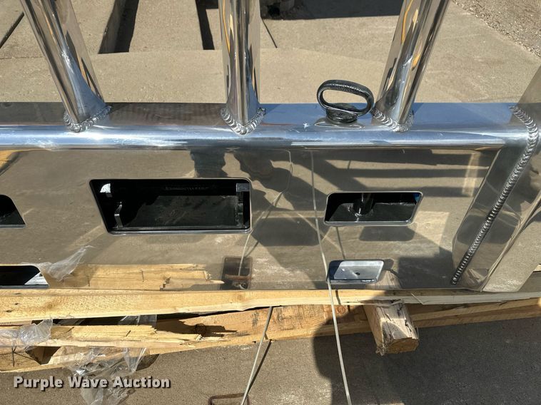 image for item ER5198 Magnum 17284 truck grille guard