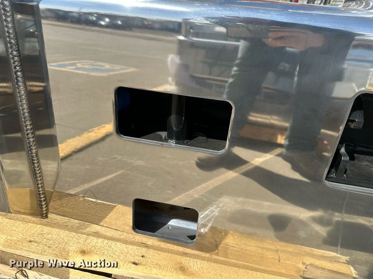 image for item ER5198 Magnum 17284 truck grille guard