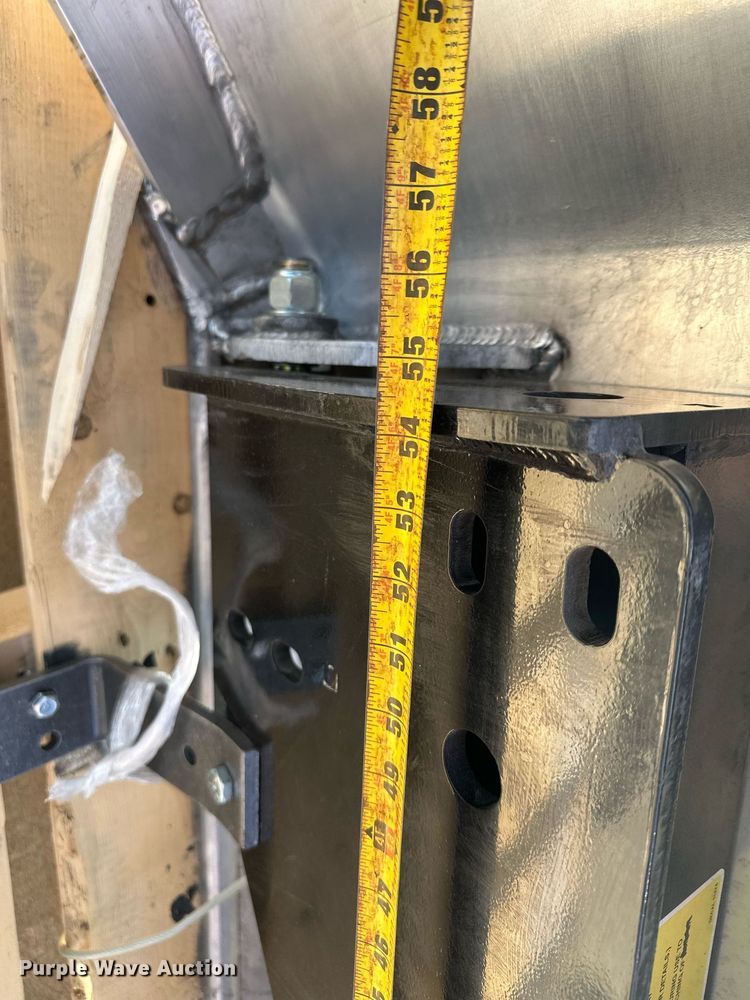 image for item ER5198 Magnum 17284 truck grille guard