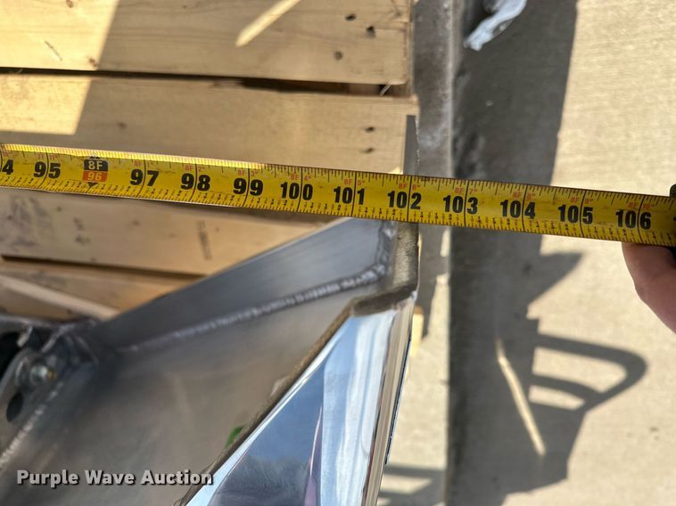 image for item ER5198 Magnum 17284 truck grille guard