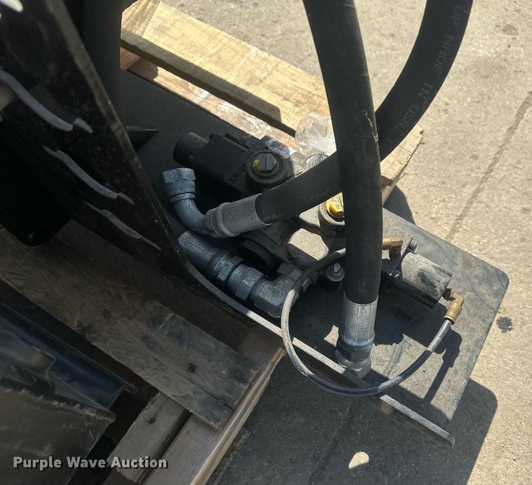 image for item ER5200 Hydraulic fluid reservoir