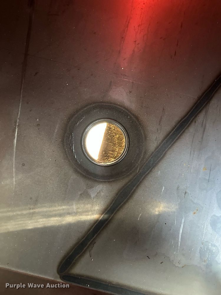 image for item ER5200 Hydraulic fluid reservoir