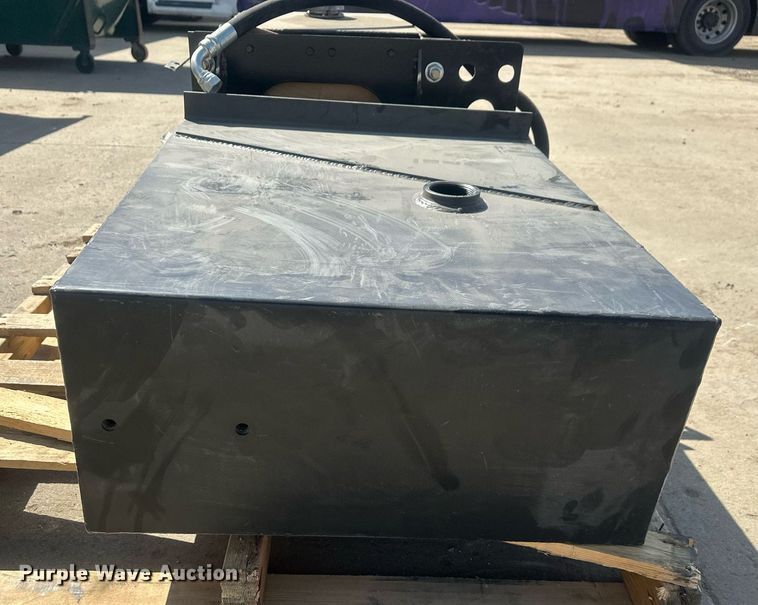 image for item ER5200 Hydraulic fluid reservoir