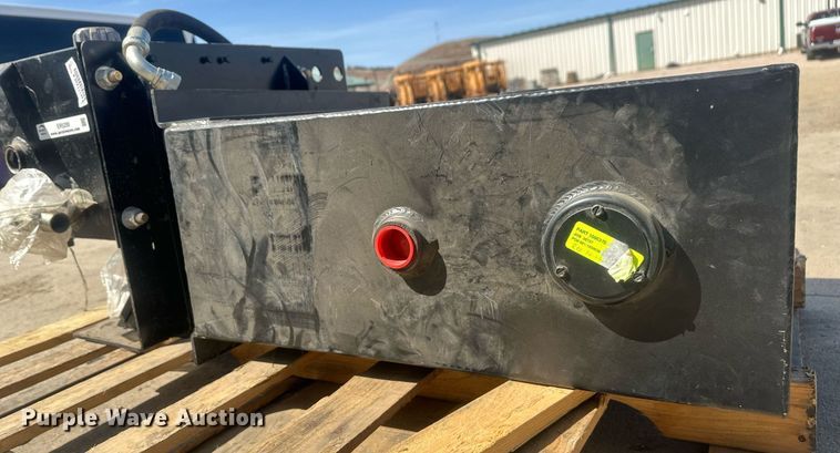 image for item ER5200 Hydraulic fluid reservoir
