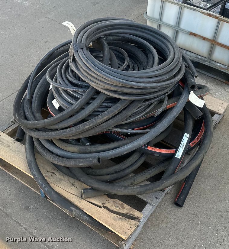 image for item ER5201 (6) hydraulic hoses