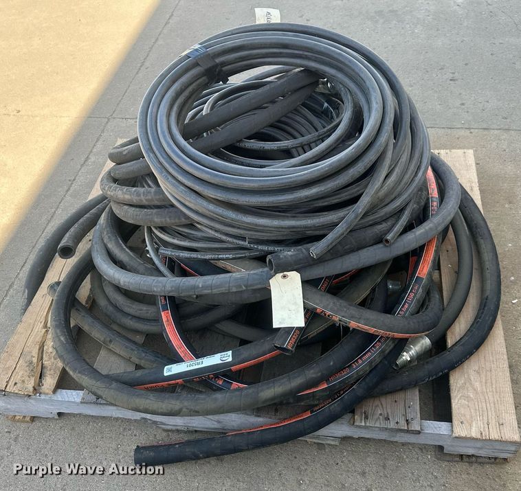 image for item ER5201 (6) hydraulic hoses