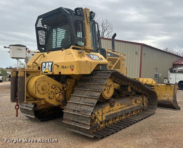 image for item ER8995 2013 Caterpillar D6N LGP dozer