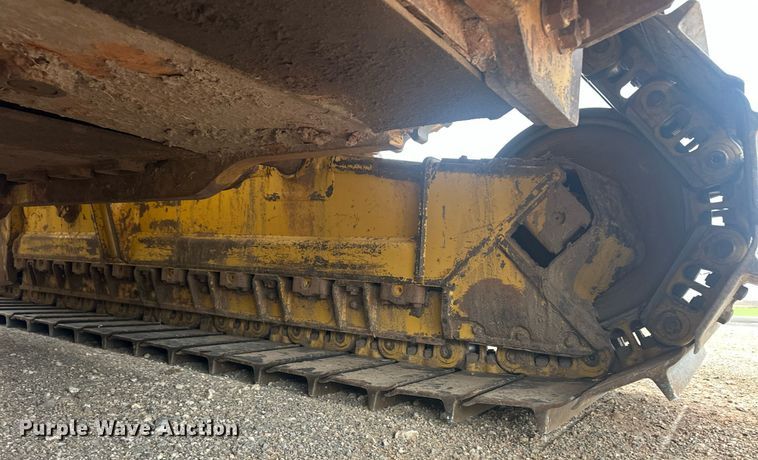 image for item ER8995 2013 Caterpillar D6N LGP dozer