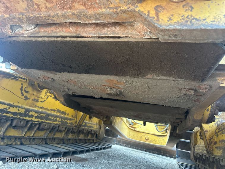 image for item ER8995 2013 Caterpillar D6N LGP dozer