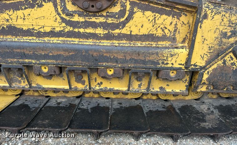 image for item ER8995 2013 Caterpillar D6N LGP dozer