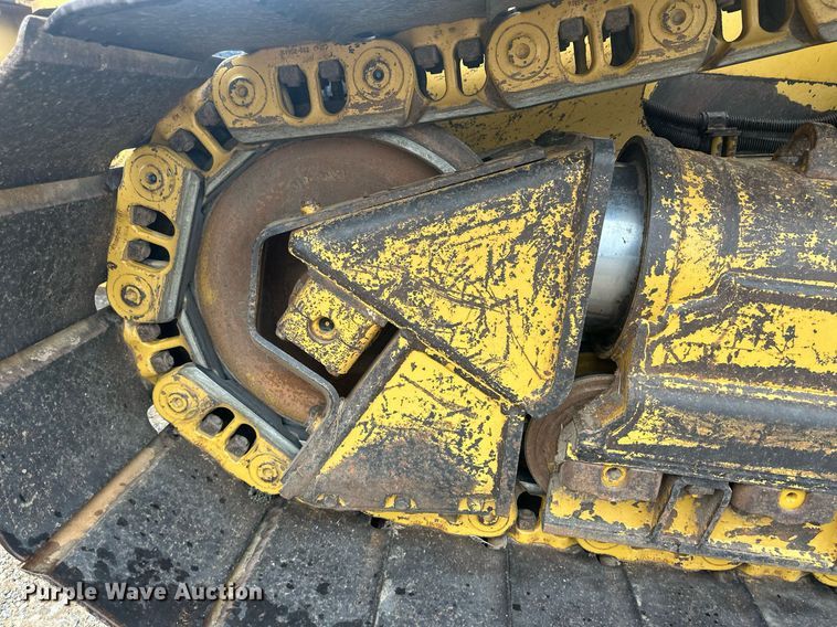 image for item ER8995 2013 Caterpillar D6N LGP dozer