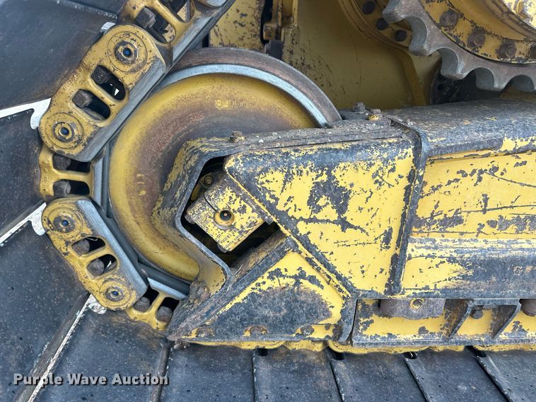 image for item ER8995 2013 Caterpillar D6N LGP dozer