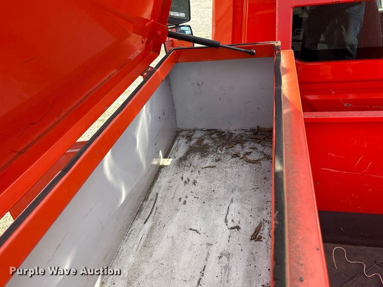 image for item EY9980 2010 International 4300 bucket truck