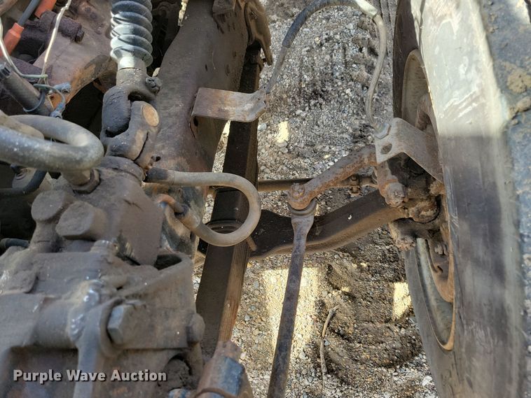 image for item NB9867 1978 Ford 700 flatbed truck