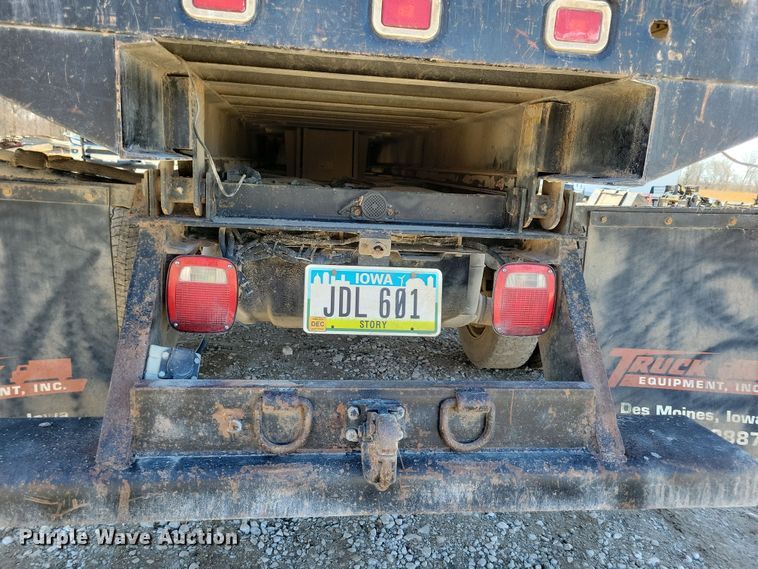 image for item NB9892 2015 Dodge Ram 5500 dump flatbed truck