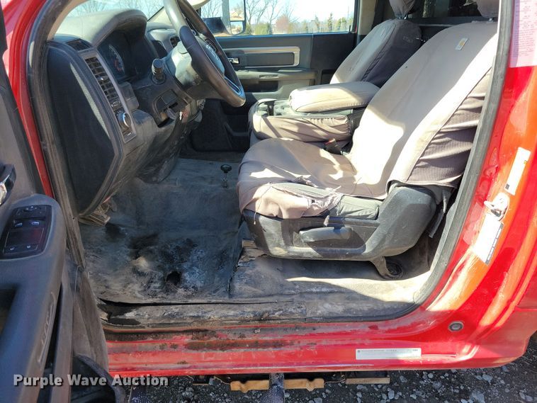 image for item NB9892 2015 Dodge Ram 5500 dump flatbed truck