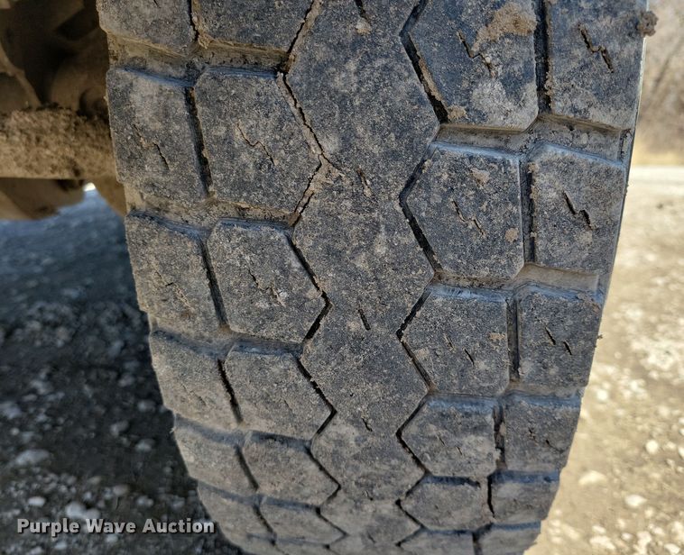 image for item NB9892 2015 Dodge Ram 5500 dump flatbed truck