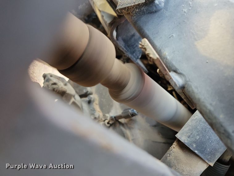 image for item NB9981 1997 Mack RD690S ready mix truck