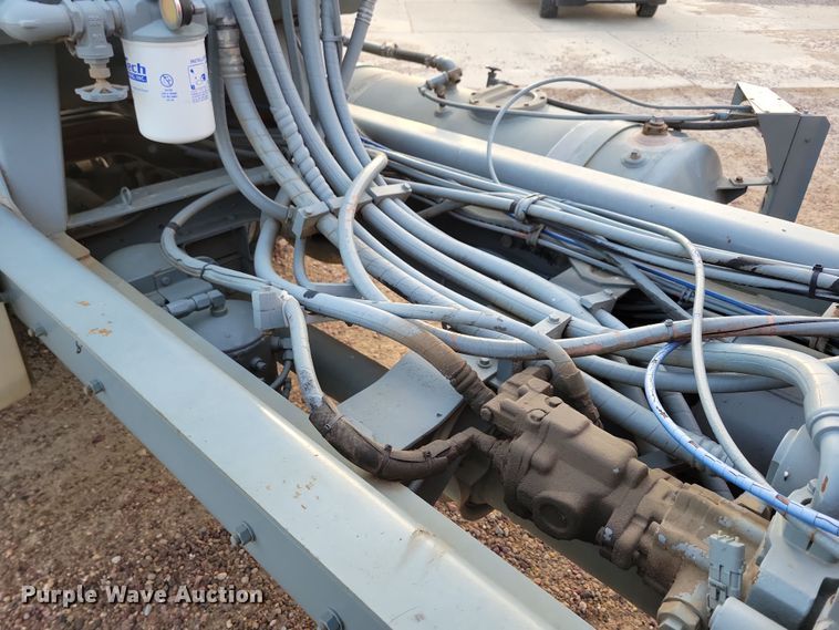 image for item NB9981 1997 Mack RD690S ready mix truck