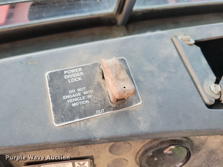 image for item NB9981 1997 Mack RD690S ready mix truck