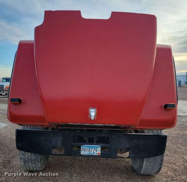 image for item NB9981 1997 Mack RD690S ready mix truck