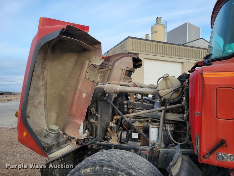 image for item NB9981 1997 Mack RD690S ready mix truck