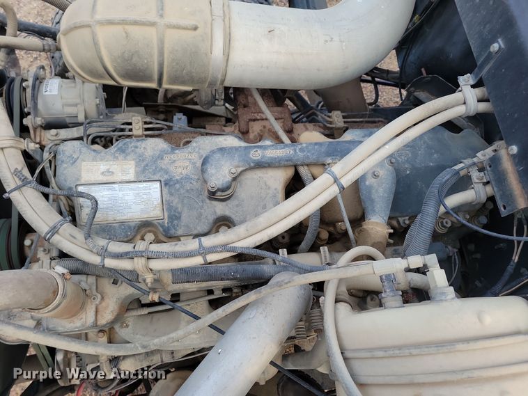 image for item NB9981 1997 Mack RD690S ready mix truck