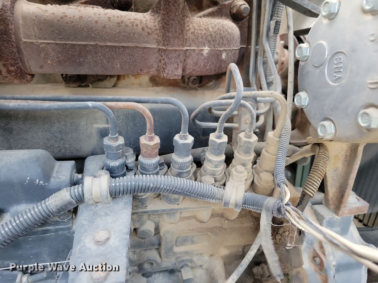 image for item NB9981 1997 Mack RD690S ready mix truck